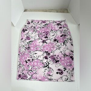 😍Thalia Sodi Purple Floral Pencil Skirt
